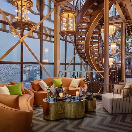 Peridot Grand Luxury Boutique Hotel-3